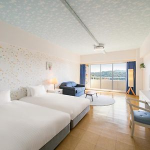 Standard Room Two Single Beds Mountain view Baby Friendly